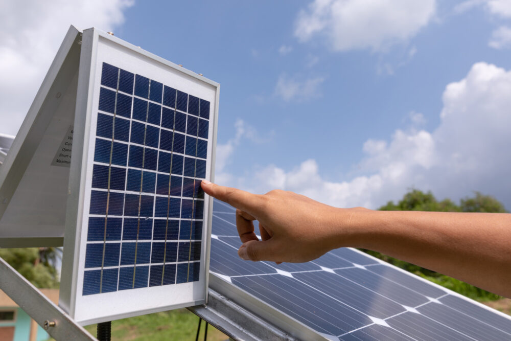 
Sistema de Energia Solar para Empresas em Camaçari com Projeto Completo
